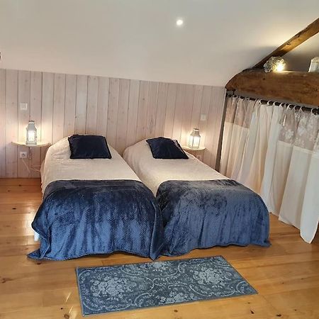 Gite Spacieux - 3 Chambres - Calme Et Charmant Cubnezais Zewnętrze zdjęcie